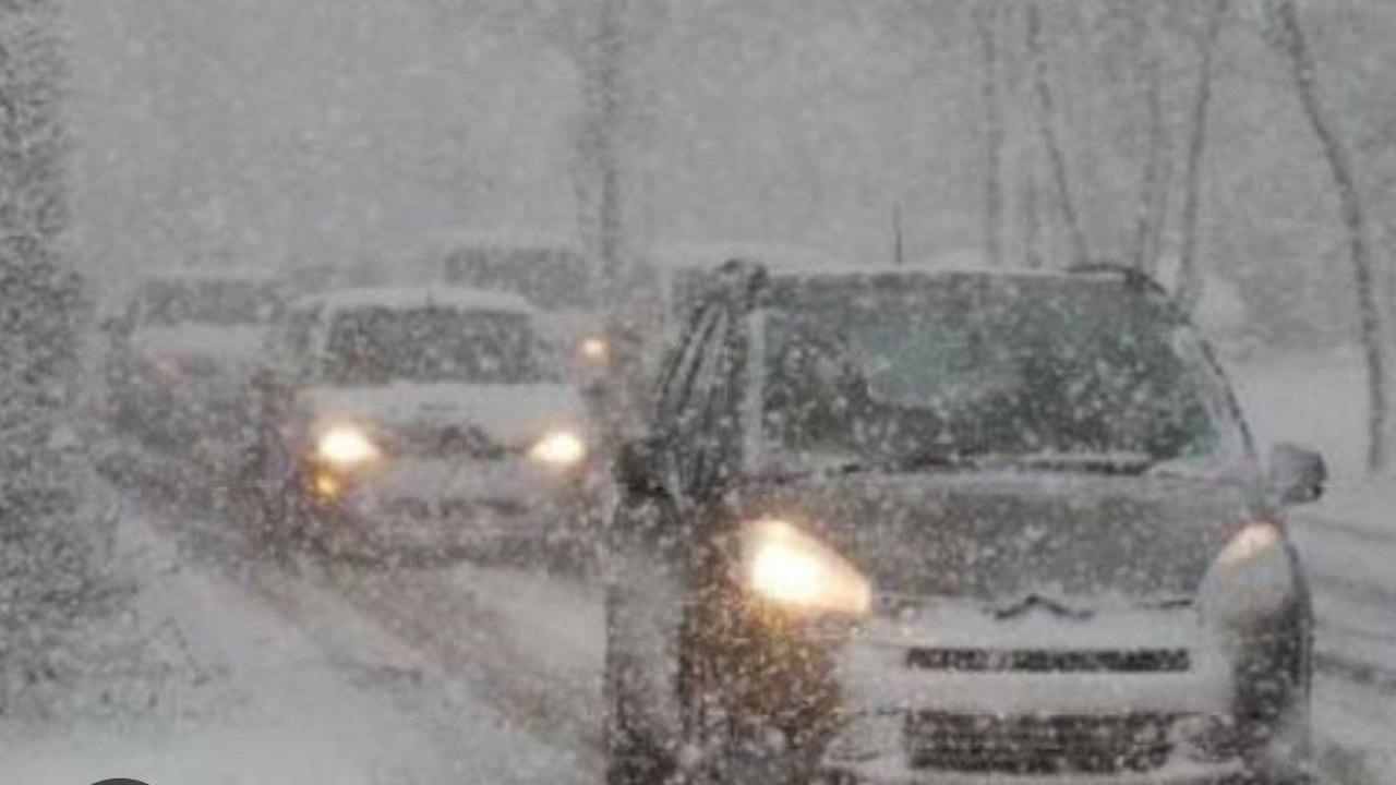 Жителей Мурманской области предупреждают об ухудшении видимости на дорогах региона